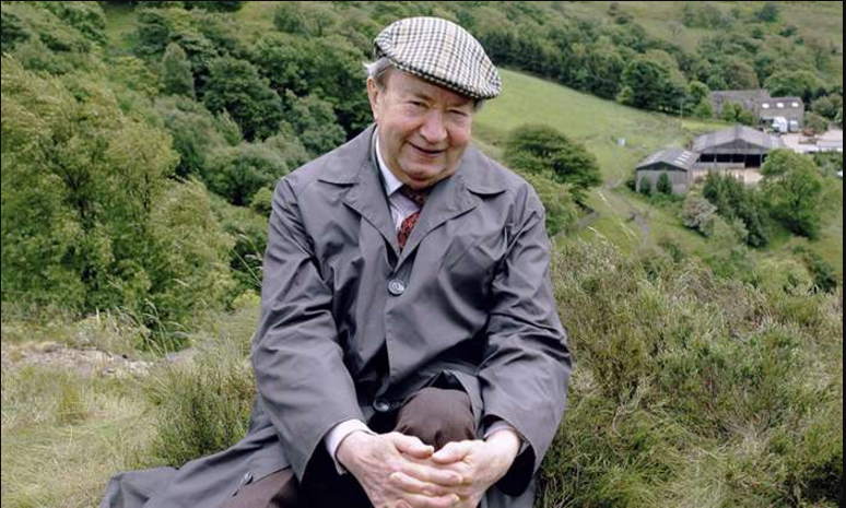 Actor Peter Sallis dies aged 96