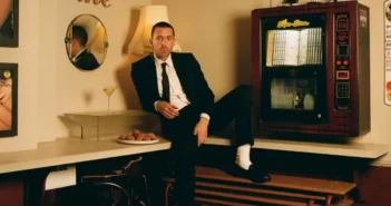 “I have a side of me that is glam-rock” – An Interview with Miles Kane