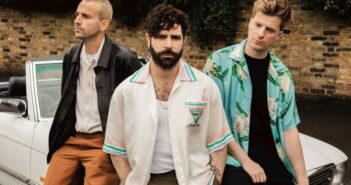 Single Review: Foals – 2001